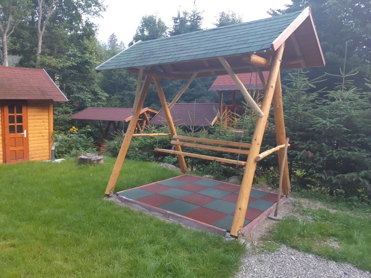 Szilvia Vendégház Izvoare  Exterior foto